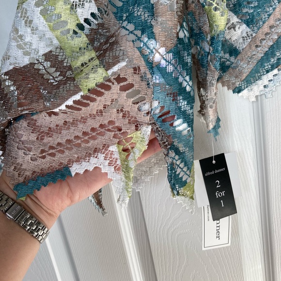 Alfred Dunner Cardigan with Tank & Necklace -NWT - Picture 9 of 9